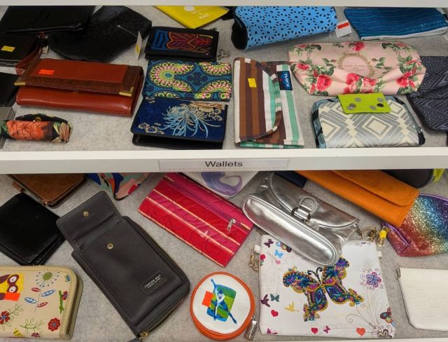 Wallets, pins, purses - oh my! 
Come browse our store for the accessories you need, whether it's that statement piece for your next event or a cute addition to your collection 📿 Take a peak through our gently used accessories and see if you can't that piece to jazz up your outfit and give it a second chance at life ✨

Donation Hours: 
Monday/Tuesday/Saturday/Sunday 10am until 4pm
Wednesday/Thursday/Friday 10am until 7pm 

Store Hours: 
Monday/Tuesday/Saturday/Sunday 10am-5pm
Wednesday/Thursday/Friday 10am until 8pm 

Closed on all Statutory holidays
